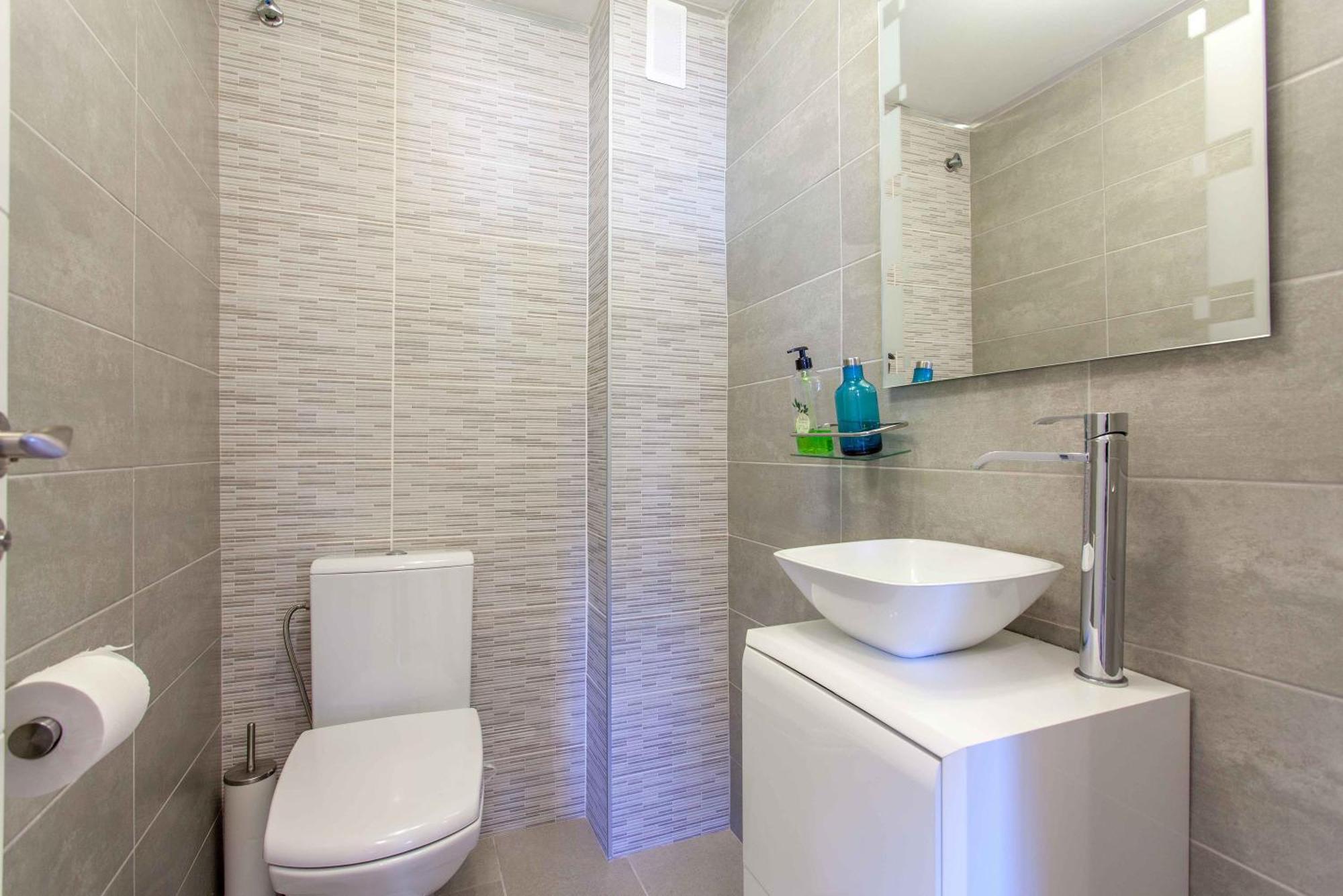 Apartment Malvarrosa Beach Cavite Valencia Eksteriør billede